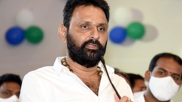 చాప్టర్ 3: చెన్నైలో కొడాలి అరెస్ట్.. రజనీ కూతురు బిగ్ స్టెప్..