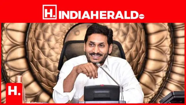 స్వామీజీ హత్య... జగన్ ని టార్గెట్ చేసిన స్వామీజీలు