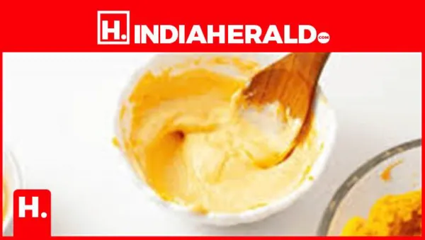 5 DIY Ways to Use Besan for Skin Care