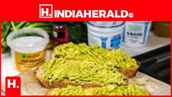 7 Unbelievably Easy Sandwich Spreads You Can Make in Under 10 Minutes