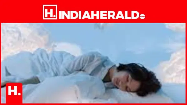 Struggling To Sleep? Try These 5 Ayurvedic Cooling Drinks Before Bed