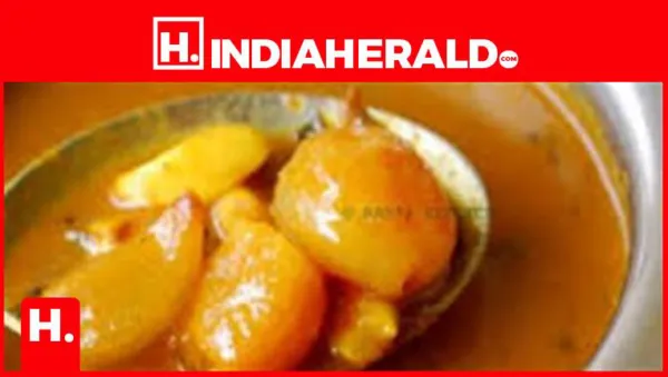 Poondu Vengaya Kulambu Recipe (Garlic and Onion Curry)