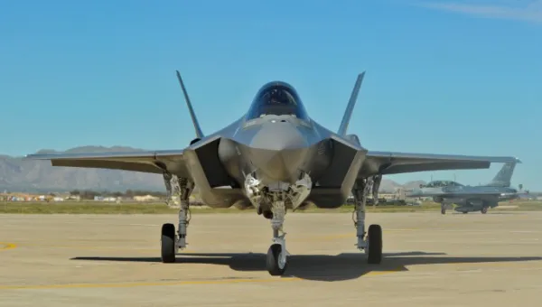 अमेरिकन F-35 लढाऊ विमान पाडले?