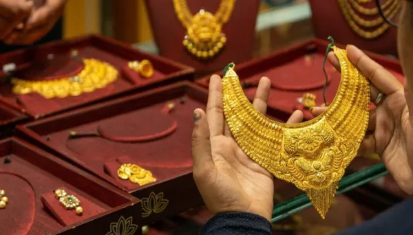 ஹை ஸ்பீடில் தங்கம் விலை: சவரன் 54 ஆயிரத்தை கடந்தது!