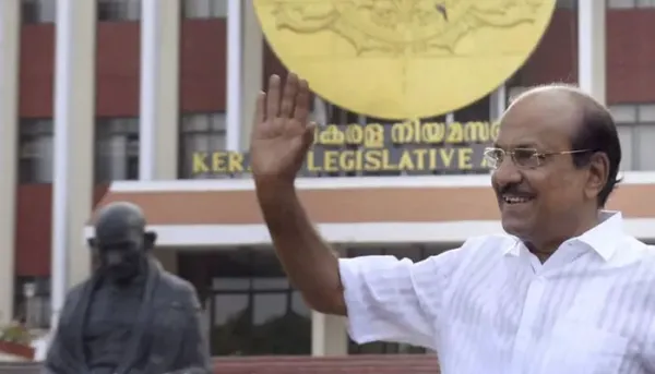 കെ.കെ. ശൈലജ മട്ടന്നൂരിലെ റെക്കോര്‍ഡ് ഭൂരിപക്ഷം ഇനി പഴങ്കഥ; സംസ്ഥാന തിരഞ്ഞെടുപ്പ് ചരിത്രത്തിലെ ഏറ്റവും ഉയര്‍ന്ന ഭൂരിപക്ഷം ഇനി  'കുഞ്ഞാപ്പ'യ്ക്ക് സ്വന്തം; മലപ്പുറത്ത്  85,327 വോട്ടിന്റെ വന്‍ ഭൂരിപക്ഷം പേരില്‍ കുറിച്ച്‌ പി.കെ. കുഞ്ഞാലിക്കുട്ടി