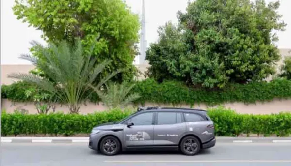 ഒറ്റ ക്ലിക്ക് മതി, കാര്‍ തനിയെ വിളിപ്പുറത്തെത്തും; ദുബായില്‍ ഡ്രൈവറില്ലാ ടാക്‌സികള്‍ എത്തി