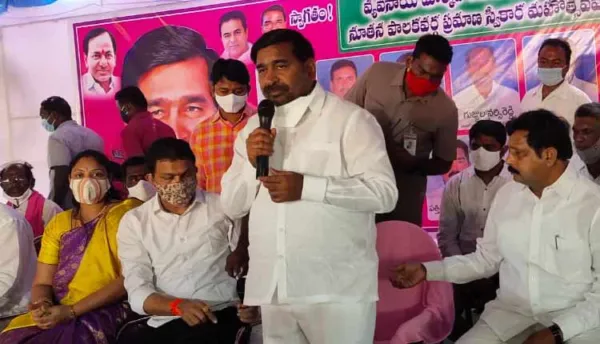 ఉత్తమ్కుమార్ రెడ్డిపై మంత్రి జగదీశ్ రెడ్డి ఫైర్