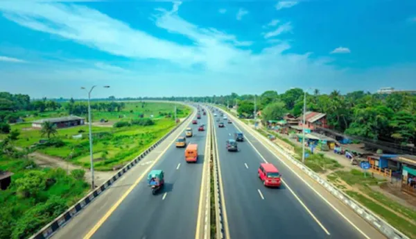 ଜାତୀୟ ରାଜପଥରେ  ଅସୁବିଧାରେ ପଡ଼ିଛନ୍ତି?  କିଏ କରିବ ସାହାଯ୍ୟ?