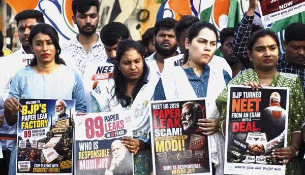 'నీట్' వైఫల్యం - విద్య కేంద్రీకరణ ఫలితమే