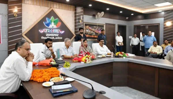 जिले के 22 मेधावी विद्यार्थियों का सम्मान, प्रशस्ति पत्र व पुरस्कार वितरित
