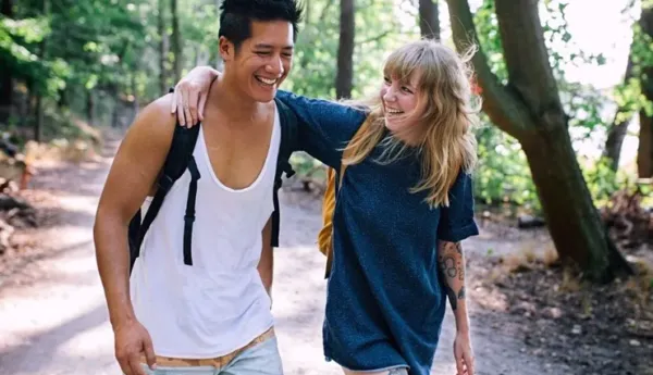 6 Signs You Are In A Romantic Friendship With Someone
