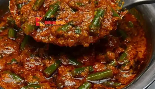പാലപ്പത്തിനൊപ്പം കഴിക്കാൻ വെറൈറ്റിയായി കറി തയ്യാറാക്കാം