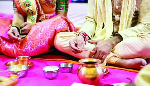 पूजा में पत्नी का स्थान - Divya Himachal