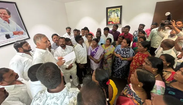 నాదర్గుల్ చెరువు కబ్జా చేస్తుంటే హైడ్రా నిద్రపోతుందా?