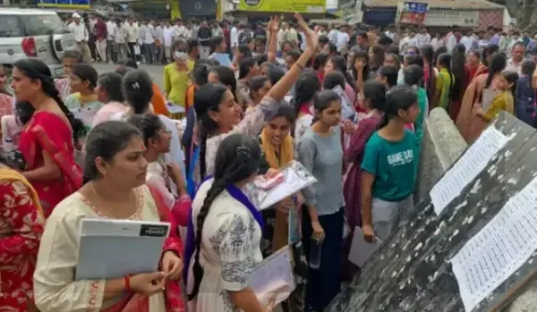 ఇంటర్ ఫలితాల్లో కృష్ణా జిల్లా హవా: అగ్రస్థానంలో నిలిచిన మెజారిటీ జిల్లాలు