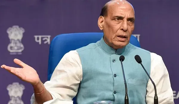 केंद्रीय रक्षा मंत्री राजनाथ सिंह का बड़ा बयान, बोले- आतंकी गतिविधि बर्दाश्त नहीं, ऑपरेशन सिंदूर ने दुनिया को संदेश दिया