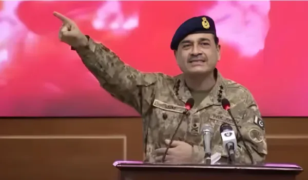 Asim Munir rebukes Shia clerics, saying, "If you love Iran so much, then go there"