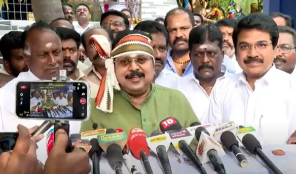 "எனது முன்னாள் நண்பருக்கு எதிராக போட்டியிடுகிறேன்" : டிடிவி தினகரன்