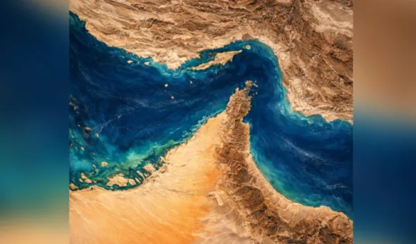 Iran offers to reopen Strait of Hormuz if US lifts blockade