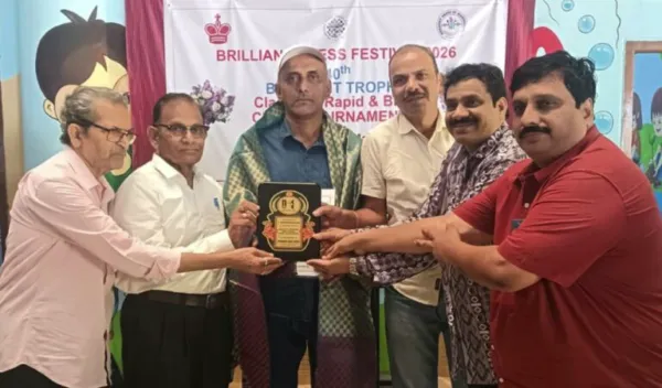 Hyderabad Chess Centre felicitates J V Subrahmanyam for promoting chess for 20 years
