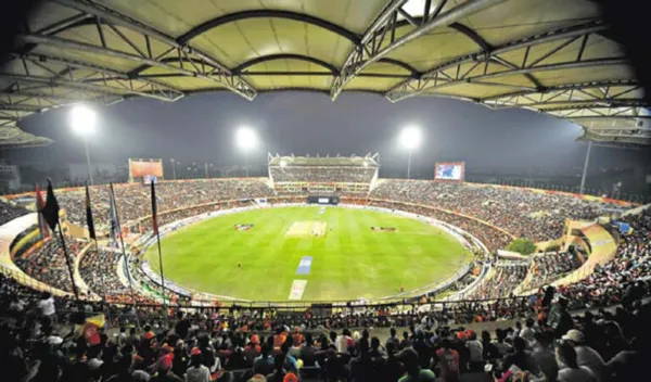 2,000 police personnel deployed for IPL Matches at Uppal Stadium