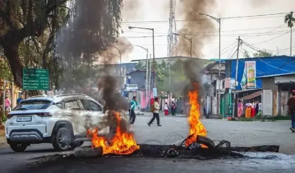 ఉక్రుల్ జిల్లాలో ఘర్షణలు.. ముగ్గురు మృతి
