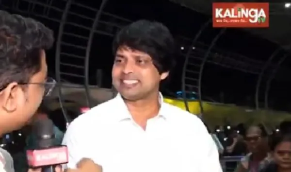 Odia Sailor Ashok Dixit Returns Odisha After 36 Days of Peril at Hormuz Strait, watch