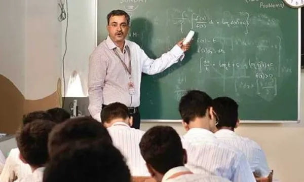 पुणे जिल्हा: शिक्षकांना कामावर रुजू होण्याचे आदेश