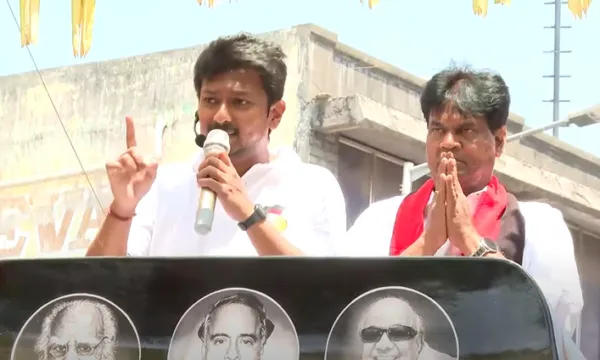"பாஜக டெபாசிட் இழக்க வேண்டும்" : கலாநிதிக்கு வாக்கு சேகரித்த உதயநிதி