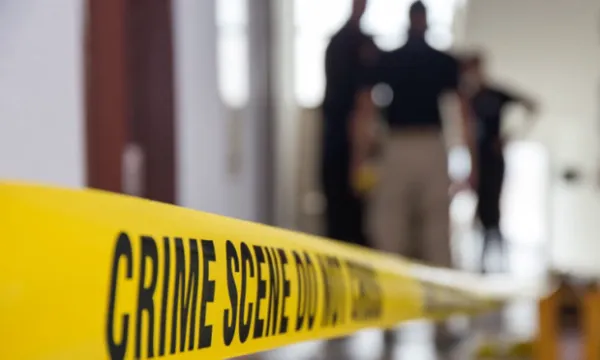 ಕಾರಿನ ಗಾಜು ಒಡೆದು 7 ಲಕ್ಷ ದರೋಡೆ