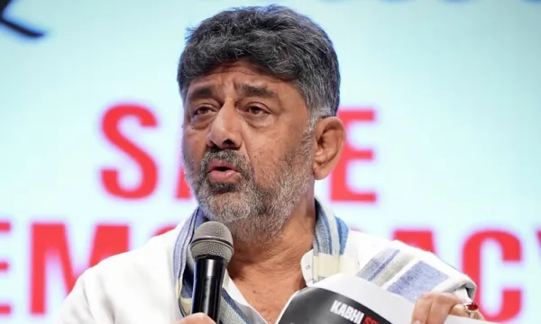 Shivakumar's Delhi visit triggers fresh speculation about leadership change after Budget Session
