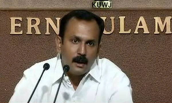 ലാവലിന്‍ കേസില്‍ ക്ലീന്‍ചിറ്റ് കൊടുത്ത ഉദ്യോഗസ്ഥന്‍ പഴ്‌സണല്‍ സ്റ്റാഫില്‍: ഷോണ്‍ ജോര്‍ജ്