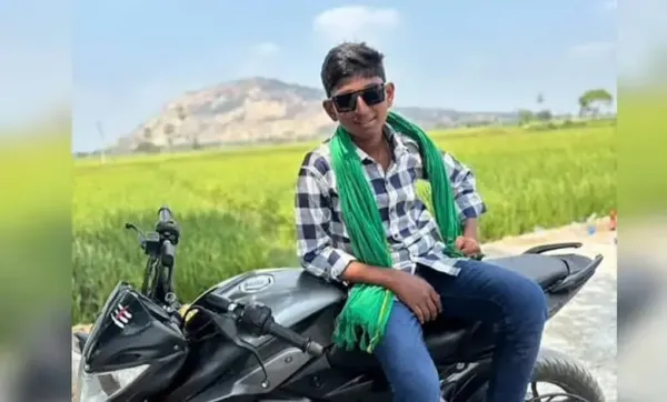 విధే వెక్కిరించింది.. కొడుకు మార్కులు చూసి మురిసిపోయేలోపే కన్నవారికి కడుపుకోత!