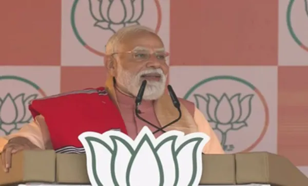 असम में पीएम मोदी का कांग्रेस पर निशाना: कहा - इस बार हार की सेंचुरी लगेगी, NDA की बनेगी हैट्रिक