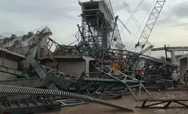 UP Bridge Collapse Turns Deadly As Storm Crushes Workers In Midnight Horror