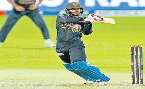 పోరాడి ఓడిన భారత్...