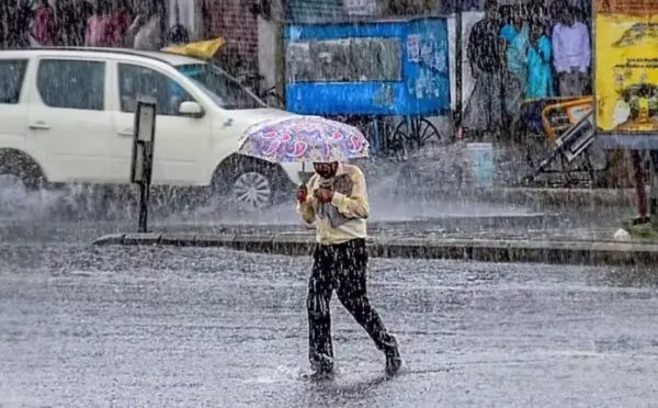 RAIN ALERT: ಅಲರ್ಟ್​​.. ಇವತ್ತು ರಾತ್ರಿಯಿಂದಲೇ ಅಬ್ಬರಿಸಿ ಬೊಬ್ಬಿರಿಯಲಿದ್ದಾನೆ ಮಳೆರಾಯ!