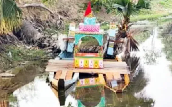 ଶ୍ରୀବଳଦେବଜୀଉଙ୍କୁ ଦଦରା ଡଙ୍ଗାରେ ବସାଇ ପ୍ରଶାସନ ଖୁସ