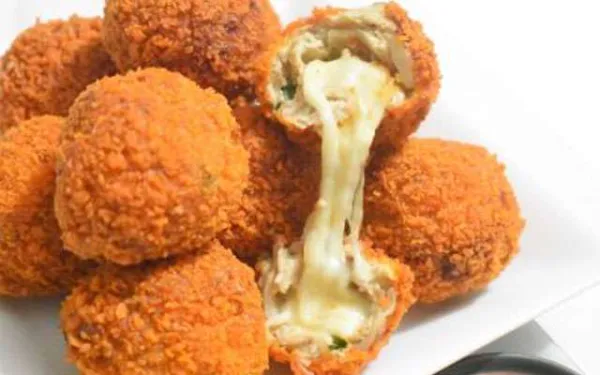 ಸವಿಯಿರಿ ಬ್ರೆಡ್ ಚೀಸ್ ಬಾಲ್