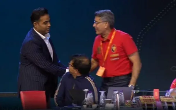 [WATCH]- Akash Ambani Thanks RCB For Not Using RTM After MI Buys Will Jacks At IPL 2025 Auction