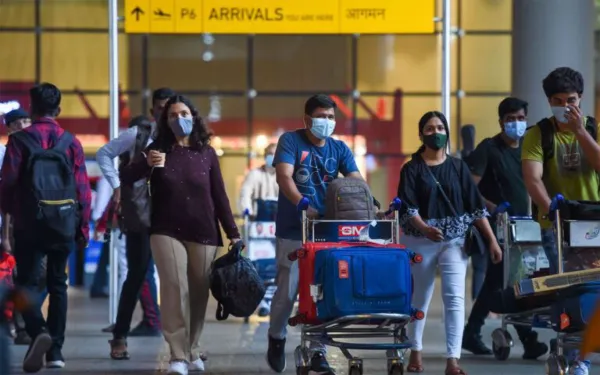 Indians Dreaming of US, Americans Jumping Away