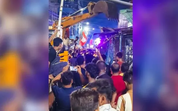 कोलकातामधील टीएमसी कार्यालयावर बुलडोझर कारवाई