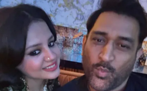 [WATCH]- MS Dhoni Shares The 'Selfie of the Year,' Posing Playfully With Wife Sakshi