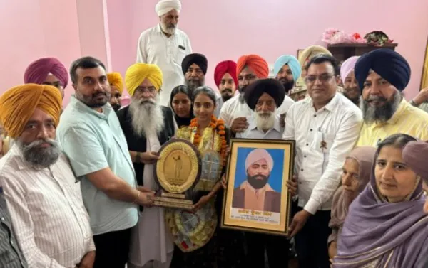 Agriculture Minister Gurmeet Singh Khudian felicitates UPSC achiever Rasneet Kaur Kamboj
