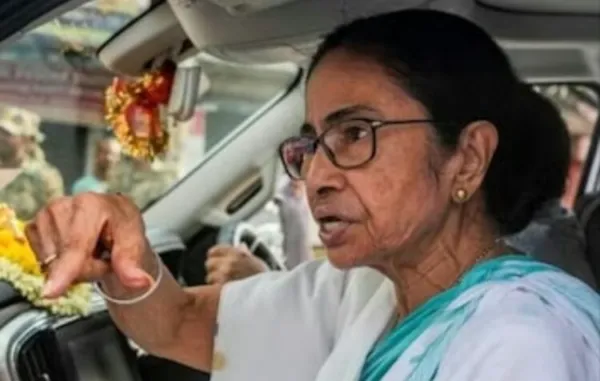 'തിരഞ്ഞെടുപ്പ് കമ്മീഷനെ ഉപയോഗിച്ച്‌ ബിജെപി 100 സീറ്റുകള്‍ മോഷ്ടിച്ചു' ; പൊട്ടിത്തെറിച്ച്‌ മമത ബാനര്‍ജിയുടെ ആദ്യ പ്രതികരണം