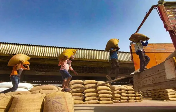 இந்திய உணவுக் கழகத்துக்கு ரூ.10,700 கோடி நிதி. அமைச்சரவைக் கூட்டத்தில் ஒப்புதல்!