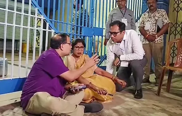 After Mamata's call for vigil, TMC leaders stage sit-in outside EVM strongroom alleging poll lapses