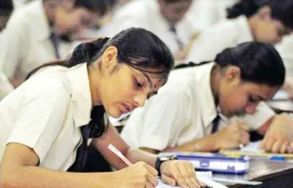 नववी, अकरावी परीक्षा रद्द; सर्व विद्यार्थी पास!