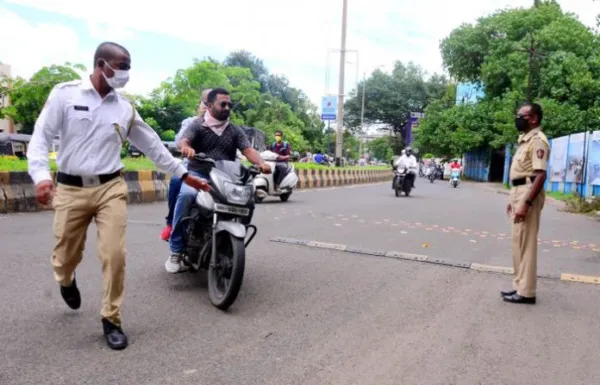 लॉकडाऊनचे निर्बंध 31 डिसेंबरपर्यंत कायम