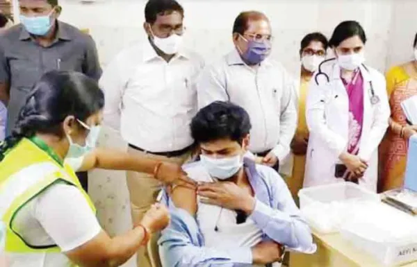 राज्यात आज 24 हजार 282 कर्मचाऱ्यांना कोरोना लसीकरण पूर्ण